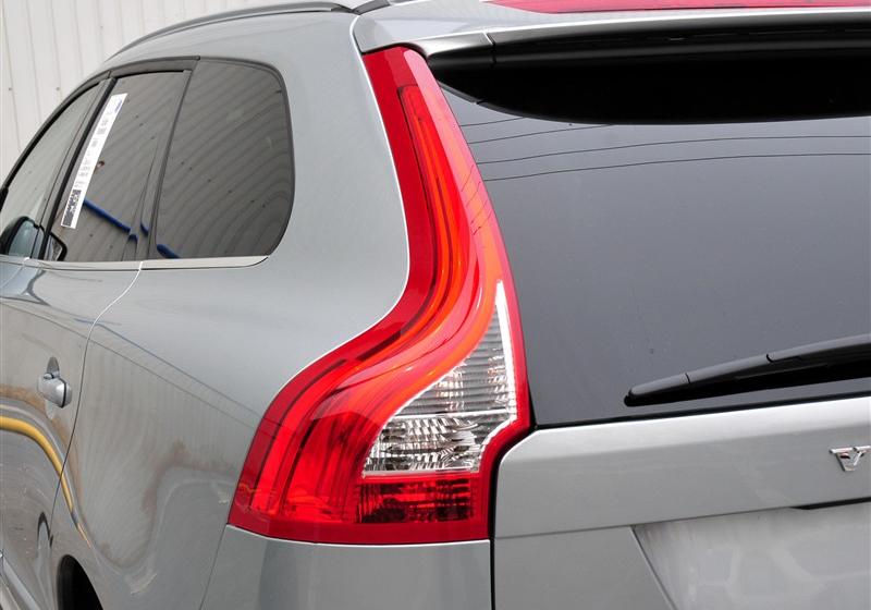沃爾沃XC60  2011款 3.0 T6 R-Design 個(gè)性運(yùn)動(dòng)版