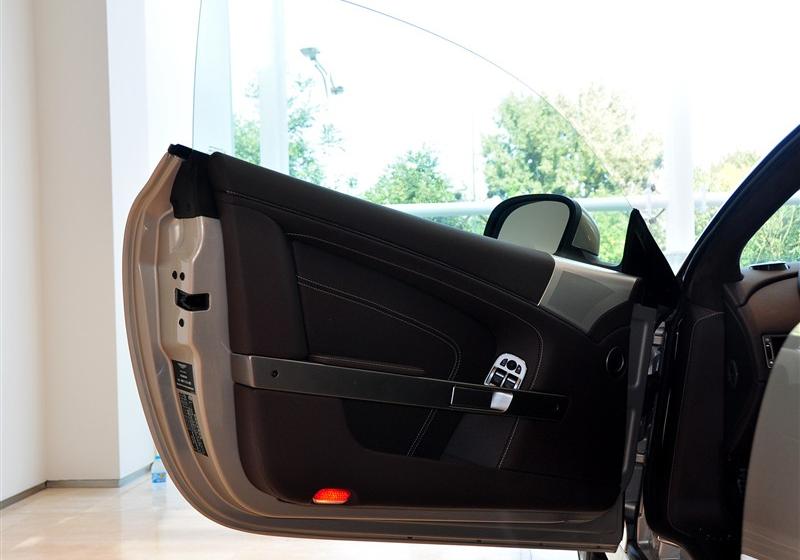 阿斯頓·馬丁 Virage 2012款 6.0 Coupe
