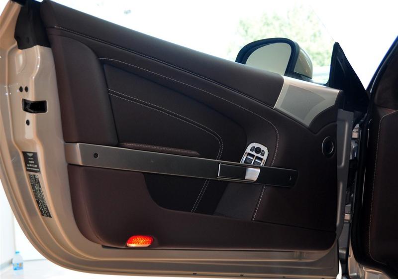 阿斯頓·馬丁 Virage 2012款 6.0 Coupe