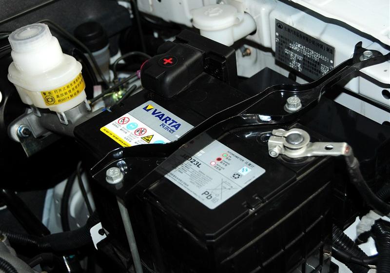 長城汽車 風(fēng)駿3 2011款 2.4L公務(wù)版 豪華型 兩驅(qū)小雙排