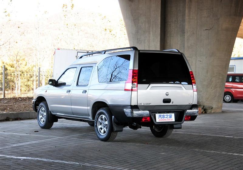 鄭州日產(chǎn) 銳騏多功能車 2010款 2.4L汽油兩驅豪華型ZG24