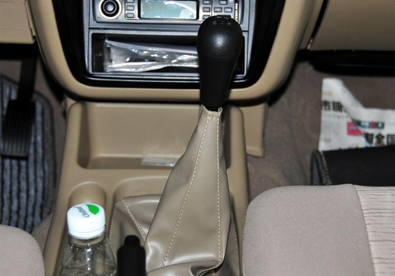 鄭州日產(chǎn) 銳騏皮卡 2010款 2.5L兩驅(qū)標(biāo)準(zhǔn)型ZD25TCR