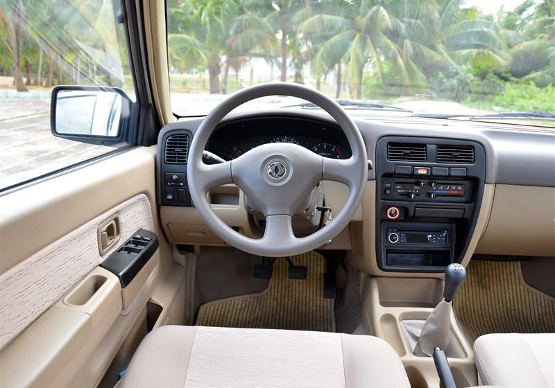 鄭州日產(chǎn) 銳騏皮卡 2010款 3.0L兩驅(qū)標(biāo)準(zhǔn)型ZD30D13-3N