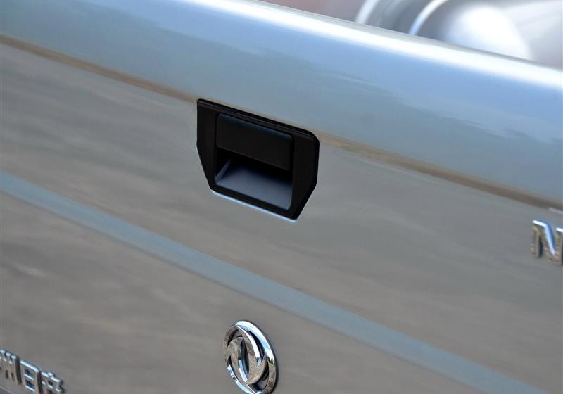 鄭州日產(chǎn) 銳騏皮卡 2010款 3.0L兩驅(qū)標準型ZD30D13-3N