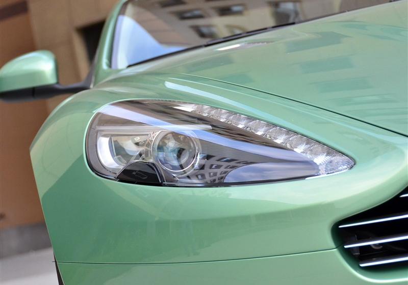 Virage  2012款 6.0 Coupe