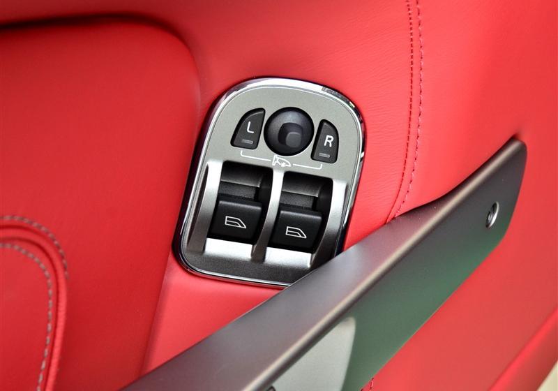 Virage  2012款 6.0 Coupe