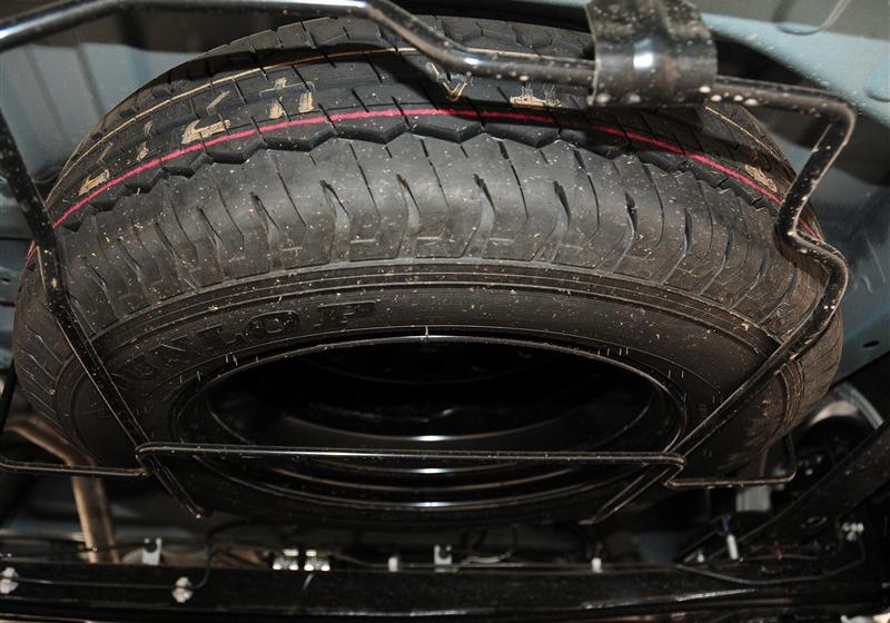 日產(chǎn)NV200  2011款 1.6 尊雅型 223座