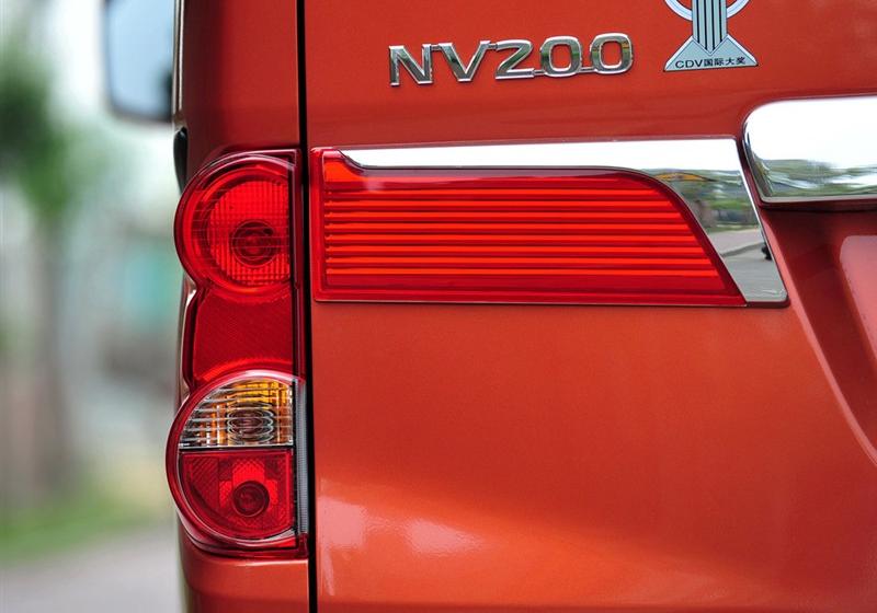 日產(chǎn)NV200  2010款 1.6 尊貴型 232座