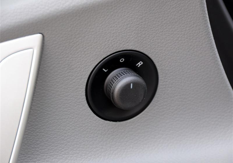 通用別克 英朗 2012款 XT 1.6L 自動(dòng)時(shí)尚版