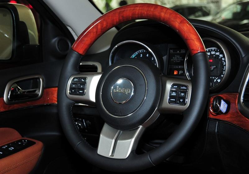 Jeep吉普 大切諾基(進口) 2012款 5.7 旗艦導航版