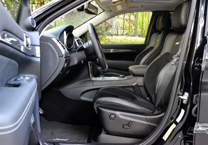 大切諾基(進(jìn)口)  2012款 6.4 SRT8