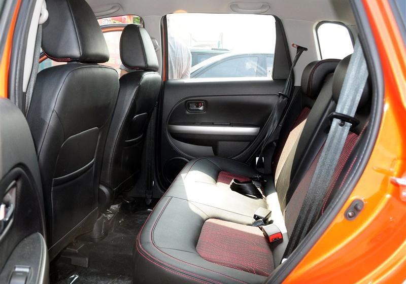 哈弗M4  2012款 1.5L 兩驅(qū)豪華型