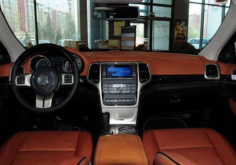 大切諾基(進口)  2012款 3.6 旗艦尊崇版