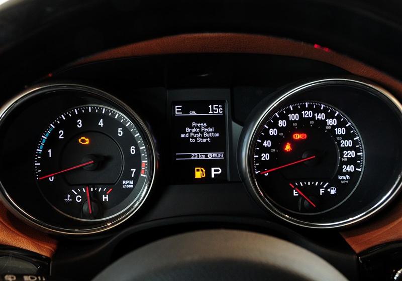 大切諾基(進口)  2012款 3.6 旗艦尊崇版