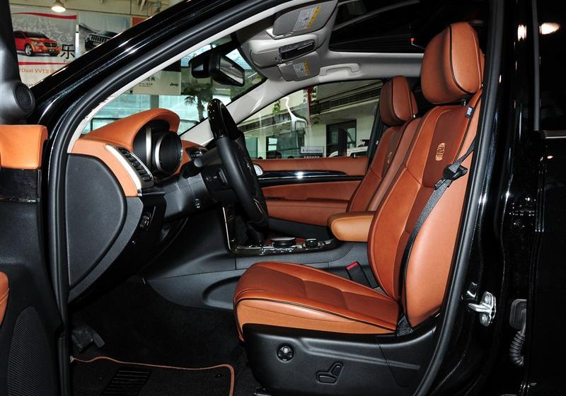 大切諾基(進口)  2012款 3.6 旗艦尊崇版