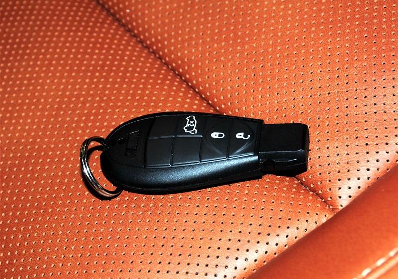 大切諾基(進口)  2012款 3.6 旗艦尊崇版