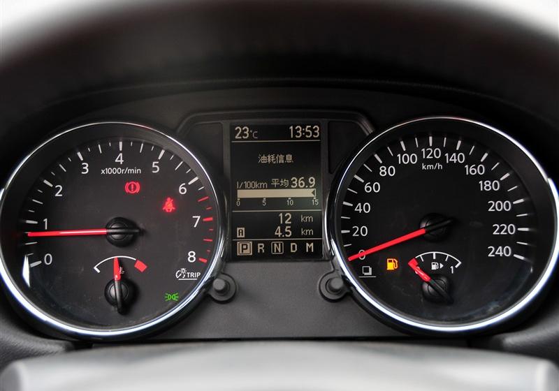 逍客  2012款 2.0XV 雷 CVT 2WD