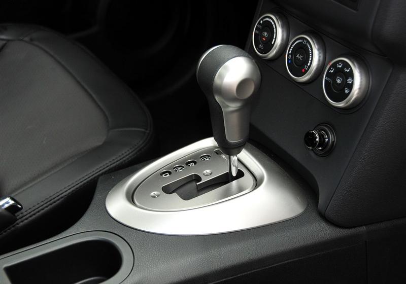 逍客  2012款 2.0XV 雷 CVT 2WD