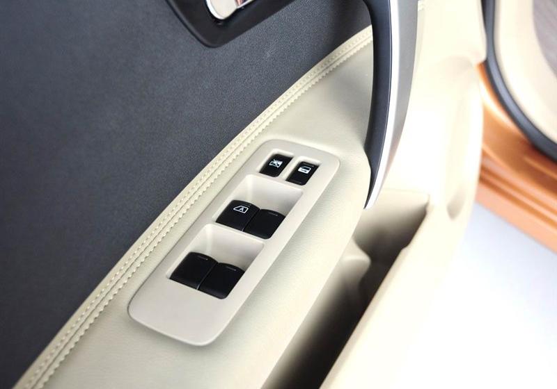 逍客  2012款 2.0XV 龍 CVT 4WD