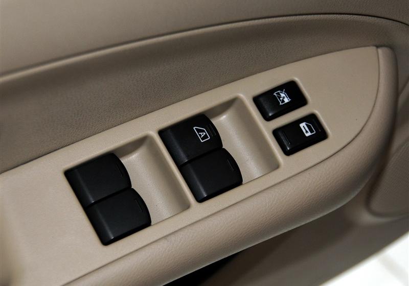 軒逸  2012款 1.6XL 經(jīng)典自動豪華版