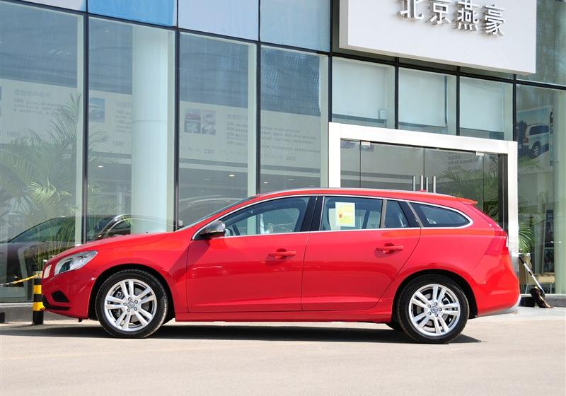 沃爾沃V60  2012款 3.0 T6 AWD 運(yùn)動(dòng)版