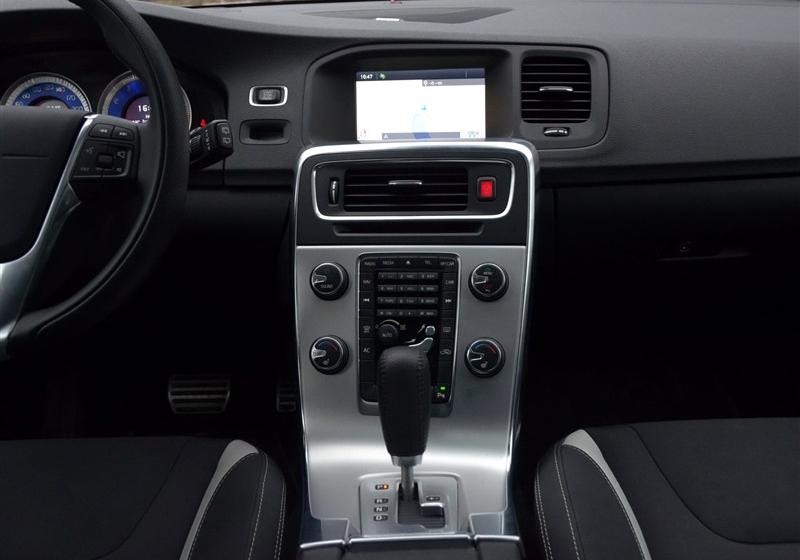 沃爾沃V60  2012款 3.0 T6 AWD 運動版