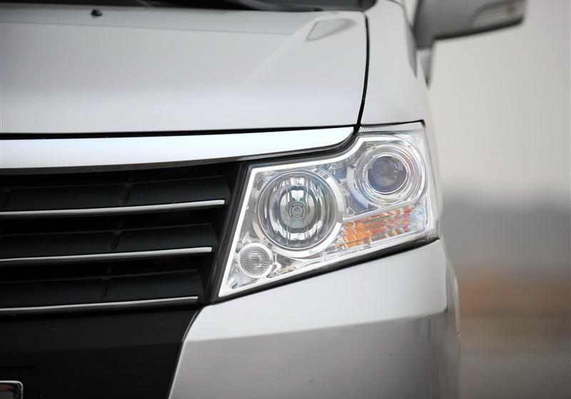 帥客  2012款 2.0 自動旗艦型 7座