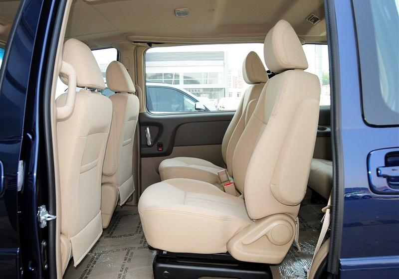 別克GL8  2012款 2.4L BASE舒適版