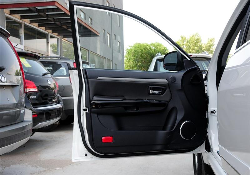 哈弗H3  2012款 銳意版 2.0 導航版