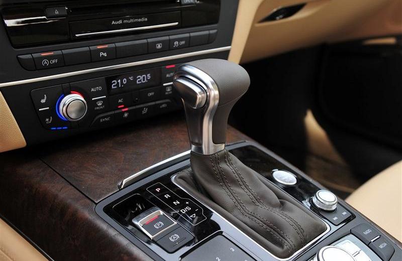 2012款 50 TFSI quattro 豪華型