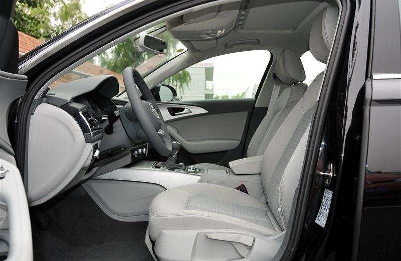 2012款 TFSI 手動基本型