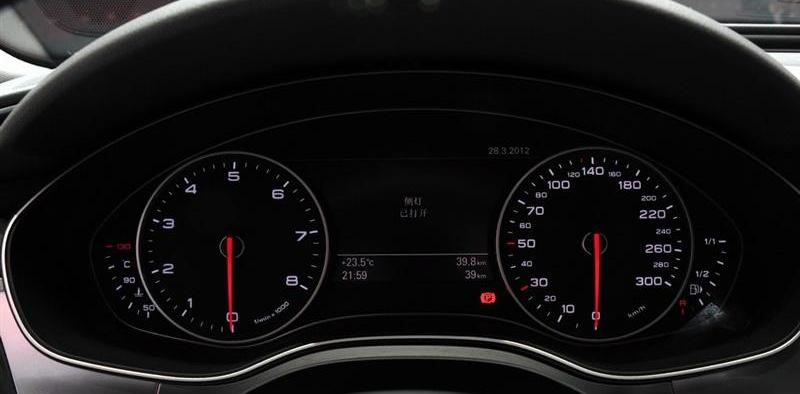 2012款 50 TFSI quattro 豪華型