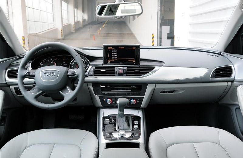 2012款 TFSI 舒適型