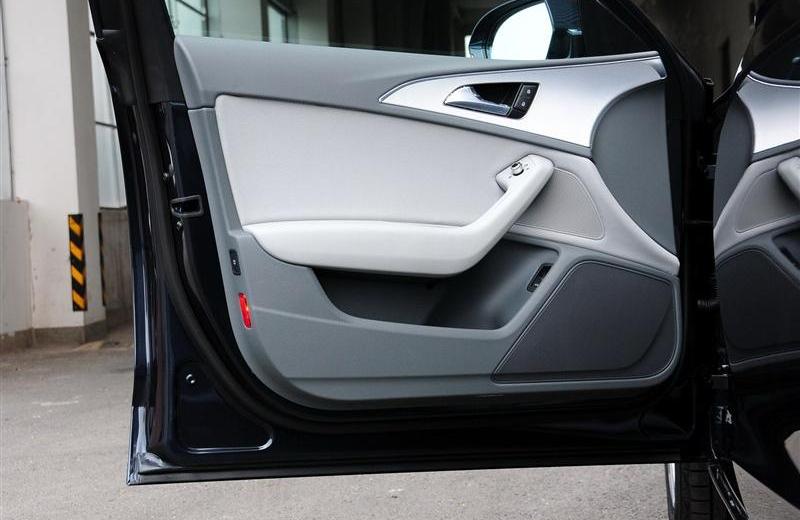 2012款 TFSI 舒適型