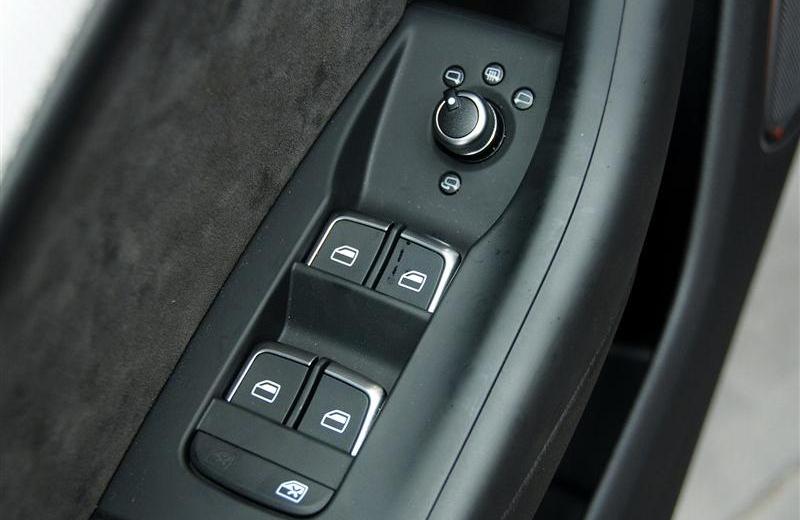 2012款 40 TFSI運動型