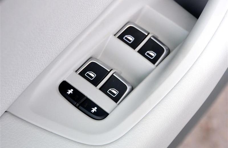 2012款 TFSI 舒適型