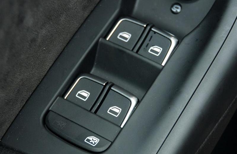 2012款 40 TFSI運動型