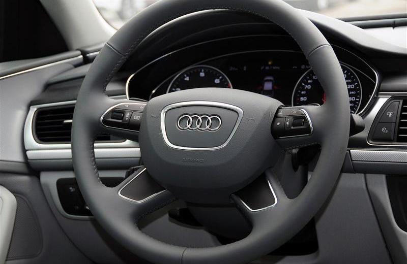 2012款 30 FSI 舒適型