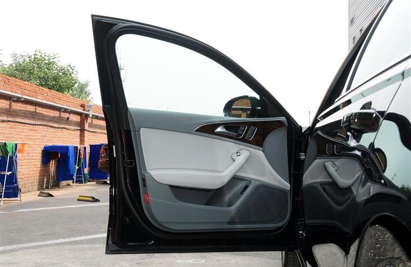 2012款 35 FSI 舒適型