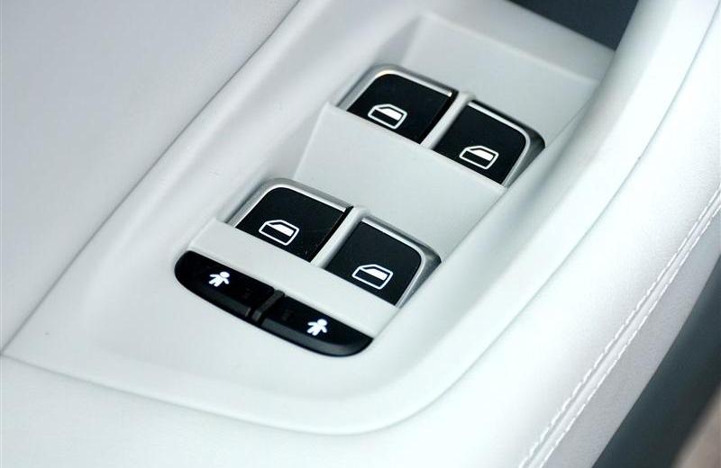 2012款 35 FSI 舒適型