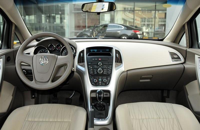 2012款 GT 1.6L 手動(dòng)舒適版