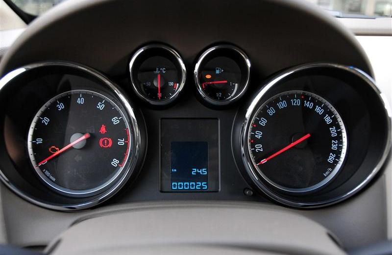 2012款 GT 1.6L 手動舒適版