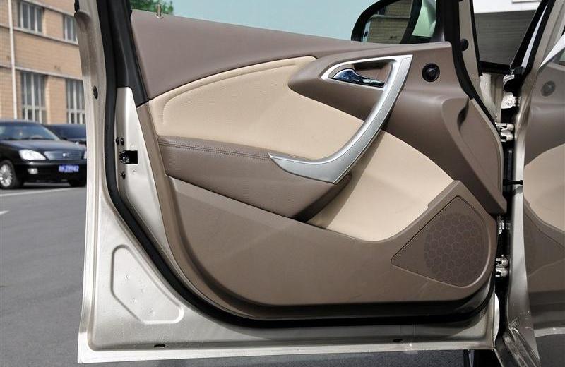 2012款 GT 1.6L 手動(dòng)舒適版