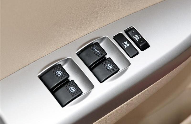 2012款 1.5 手動智能起停版