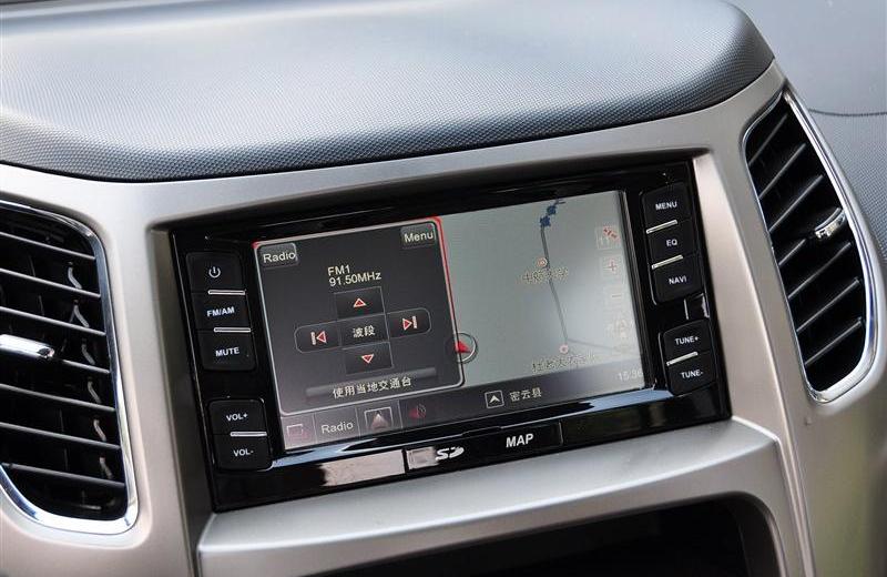 2012款 1.5L 兩驅豪華型