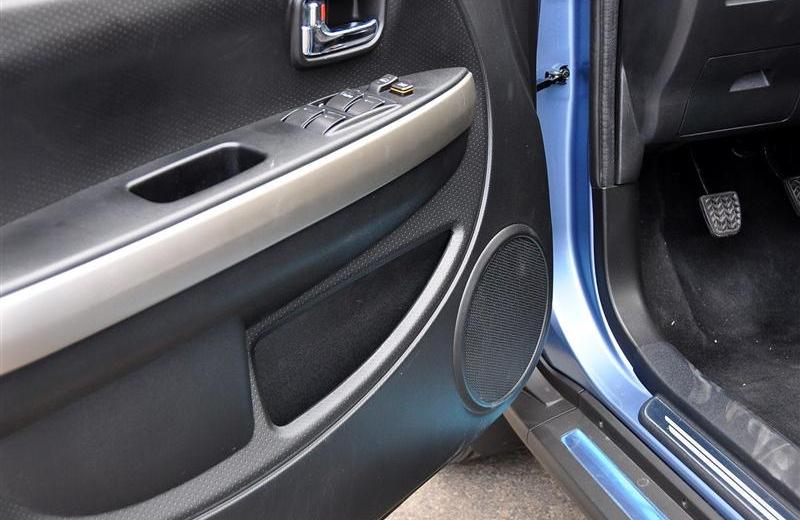 2012款 1.5L 兩驅豪華型