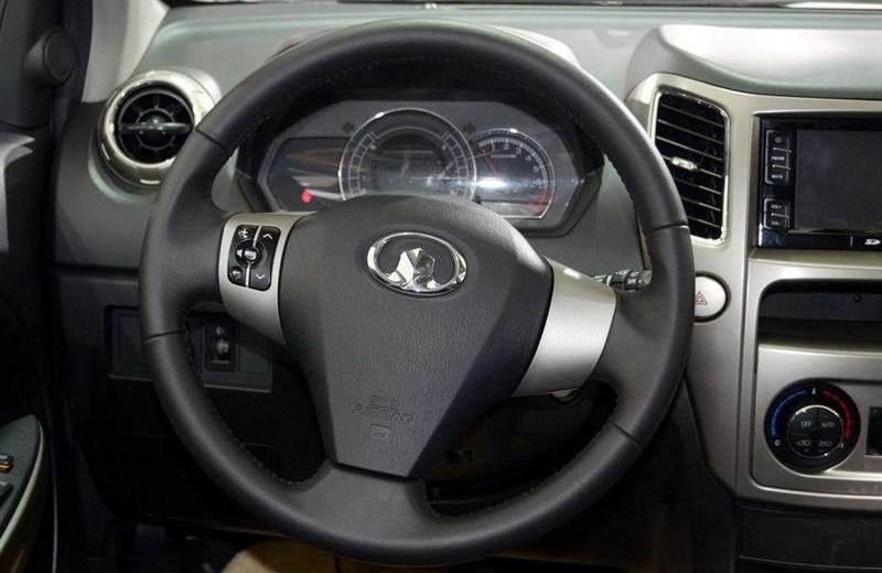 2012款 1.5L 兩驅精英型