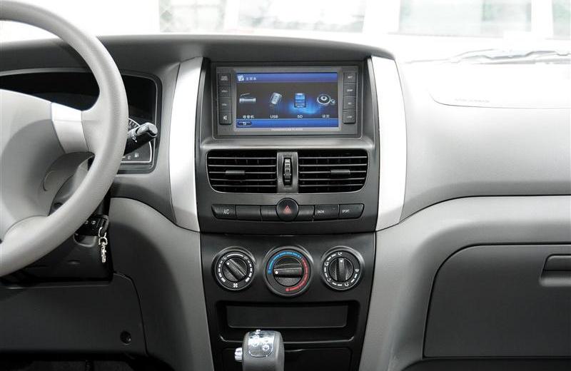 2012款 2.0 自動豪華型 7座