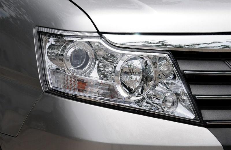 2012款 2.0 自動豪華型 7座