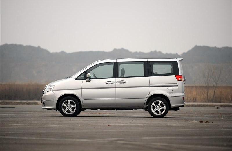 2012款 2.0 自動旗艦型 7座